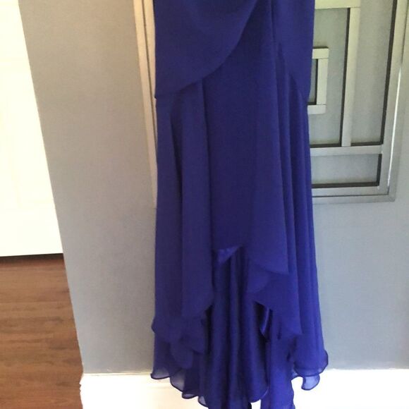 Dave & Iohnny AS IS NEW Royal blue evening gown - Picture 5 of 9
